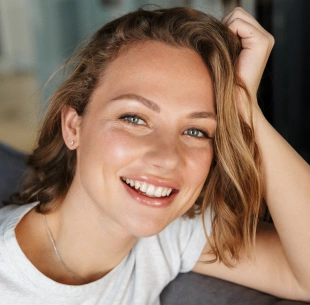 Professional teeth whitening dental service